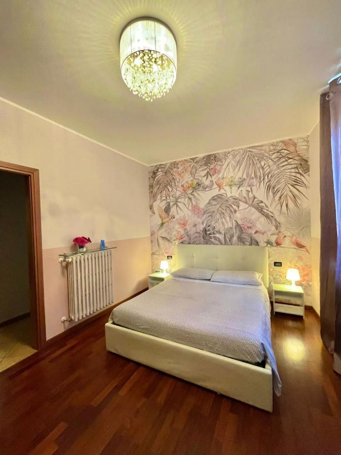 Апартаменты Casa Di Mirco - Ampio E Moderno Bilocale Кастенедоло Экстерьер фото